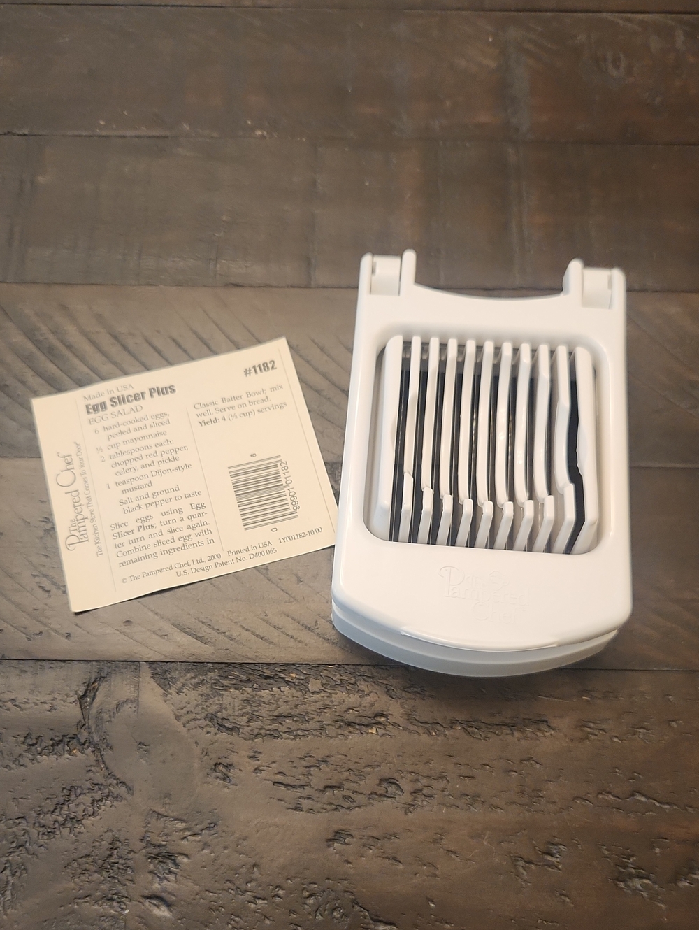 The Pampered Chef White Egg Slicer Plus with Stainless Wires #1182